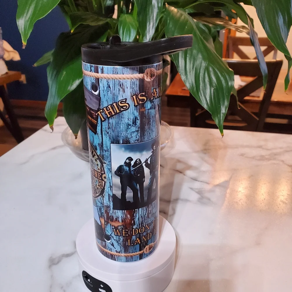 Yellowstone Dutton Ranch 20oz Tumbler with duo lids 🎉sale